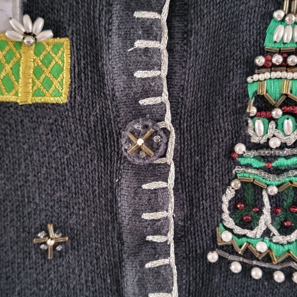 Vintage Christmas Holiday Cardigan Sweater Beaded Embroidered Festive White Stag - Picture 7 of 8
